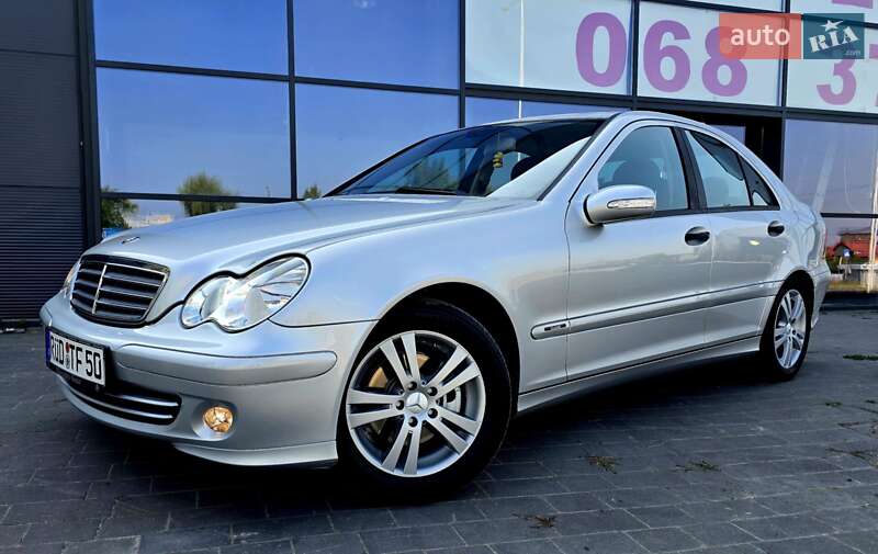 Седан Mercedes-Benz C-Class 2005 в Ивано-Франковске