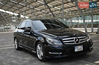 Седан Mercedes-Benz C-Class 2012 в Винниках