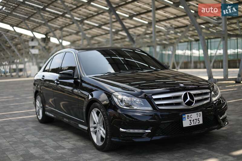 Седан Mercedes-Benz C-Class 2012 в Винниках