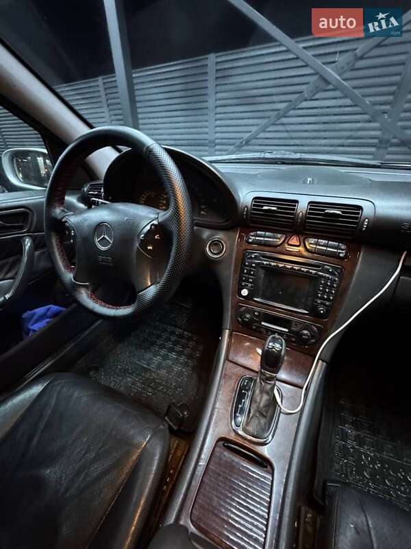Седан Mercedes-Benz C-Class 2001 в Черкасах фото 4 Седан Mercedes-Benz C-Class 2001 в Черкасах