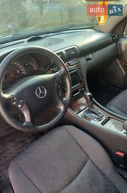 Седан Mercedes-Benz C-Class 2001 в 