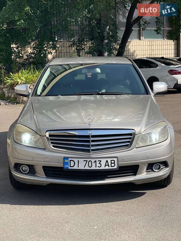 Mercedes-Benz C-Class 2008