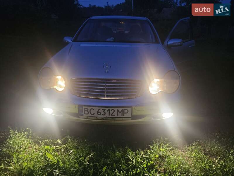 Седан Mercedes-Benz C-Class 2003 в Дрогобыче фото 2 Седан Mercedes-Benz C-Class 2003 в Дрогобыче