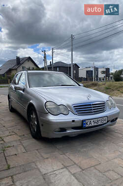 Універсал Mercedes-Benz C-Class 2004 в Києві