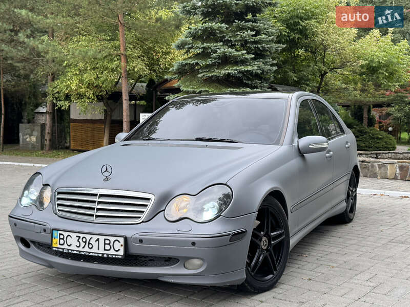 Седан Mercedes-Benz C-Class 2005 в Дрогобичі