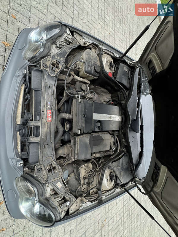 Седан Mercedes-Benz C-Class 2005 в Дрогобичі