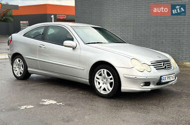 Купе Mercedes-Benz C-Class 2001 в 