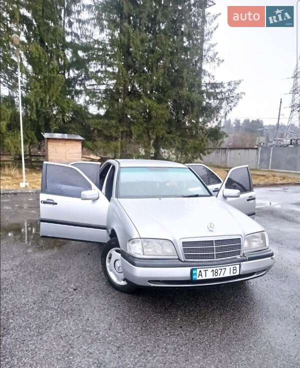 Седан Mercedes-Benz C-Class 1996 в Ивано-Франковске
