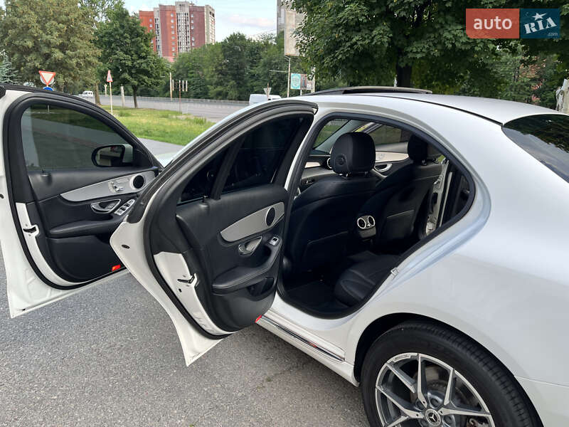 Седан Mercedes-Benz C-Class 2014 в Киеве