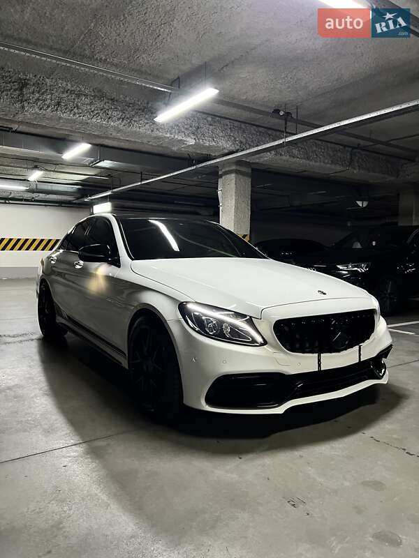 Седан Mercedes-Benz C-Class 2015 в Киеве