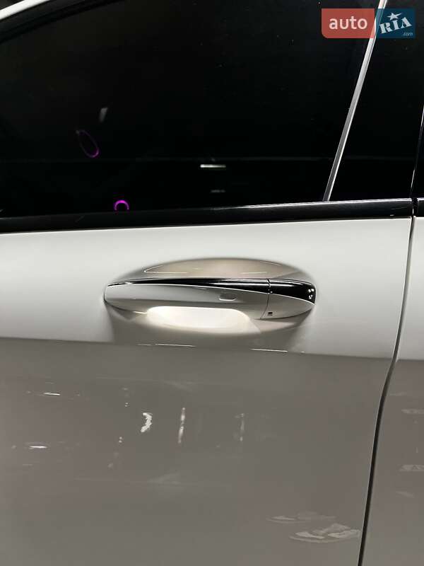 Седан Mercedes-Benz C-Class 2015 в Киеве