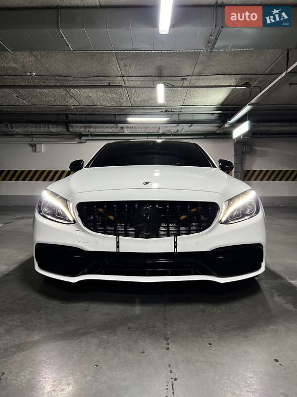 Седан Mercedes-Benz C-Class 2015 в Киеве