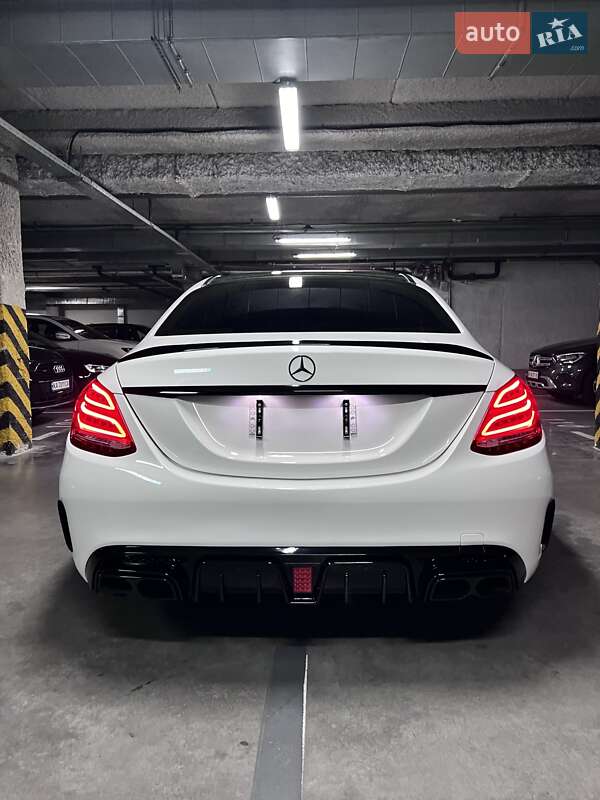 Седан Mercedes-Benz C-Class 2015 в Киеве