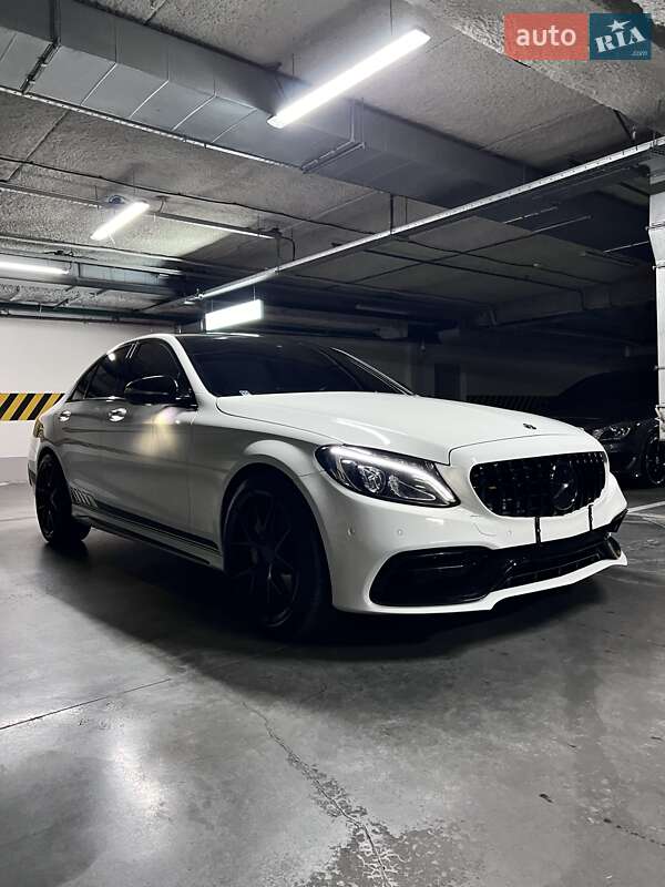 Седан Mercedes-Benz C-Class 2015 в Киеве