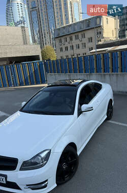 Купе Mercedes-Benz C-Class 2012 в 