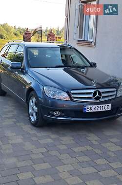 Универсал Mercedes-Benz C-Class 2011 в 