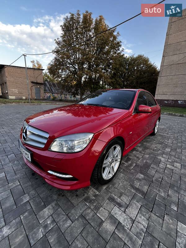 Седан Mercedes-Benz C-Class 2010 в Кривому Розі фото 4 Седан Mercedes-Benz C-Class 2010 в Кривому Розі