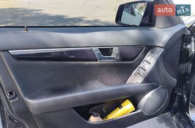 Седан Mercedes-Benz C-Class 2010 в 