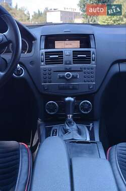 Седан Mercedes-Benz C-Class 2010 в 