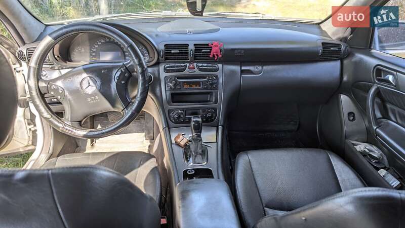 Седан Mercedes-Benz C-Class 2003 в Кривом Роге