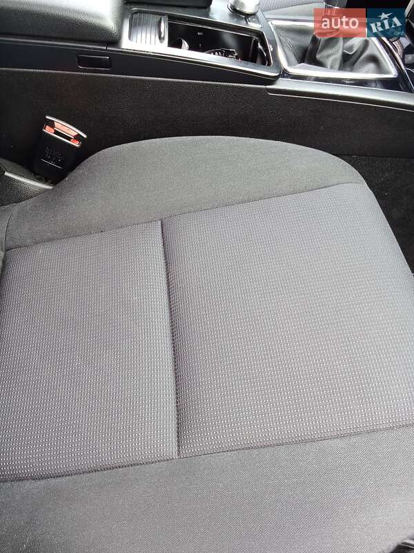 Универсал Mercedes-Benz C-Class 2010 в Львове