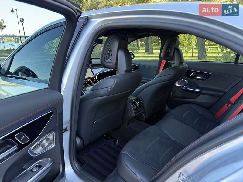 Седан Mercedes-Benz C-Class 2024 в Киеве