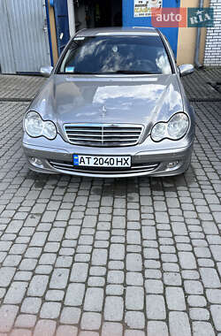 Седан Mercedes-Benz C-Class 2004 в Івано-Франківську