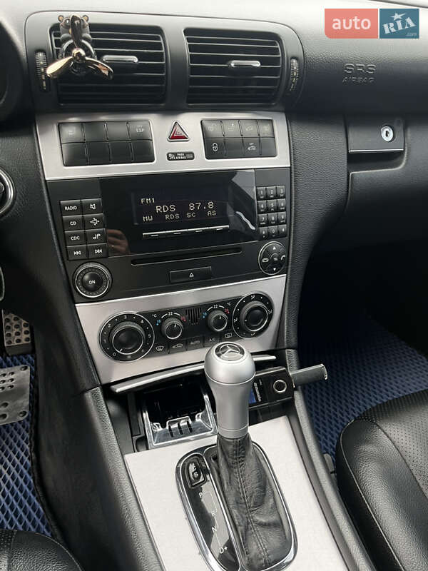 Седан Mercedes-Benz C-Class 2006 в Первомайске