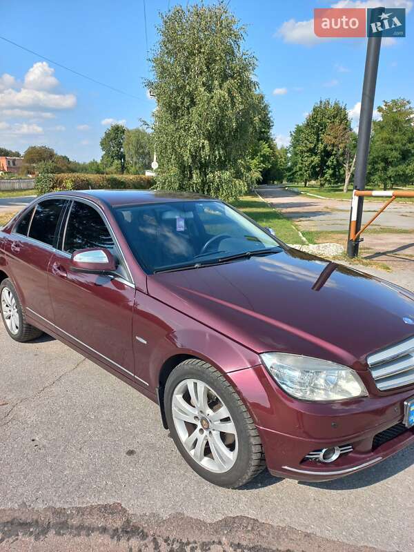 Седан Mercedes-Benz C-Class 2008 в Житомире фото 3 Седан Mercedes-Benz C-Class 2008 в Житомире