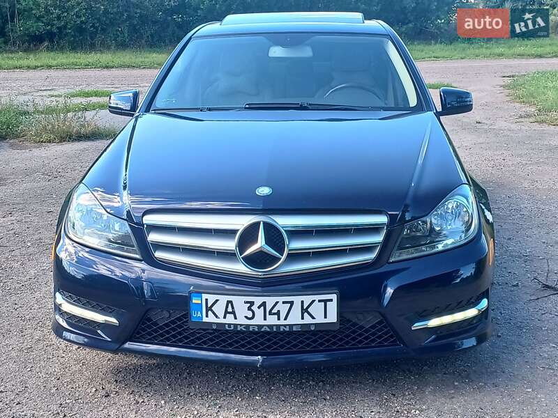 Седан Mercedes-Benz C-Class 2012 в Белой Церкви