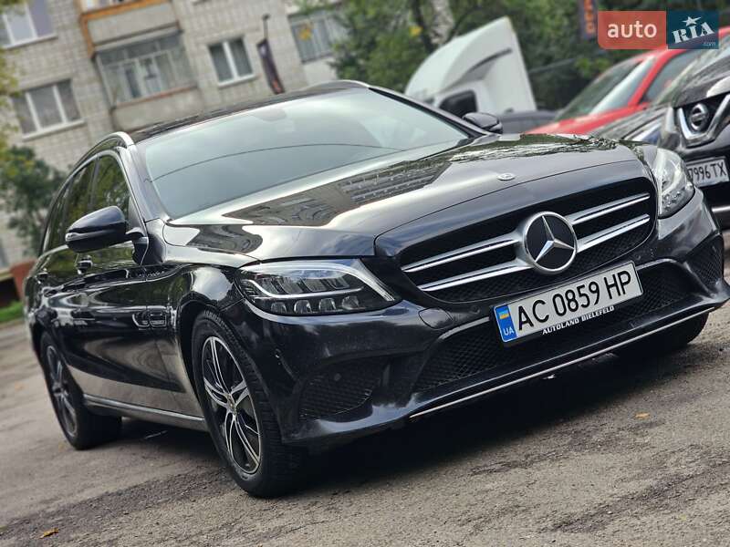 Універсал Mercedes-Benz C-Class 2019 в Львові