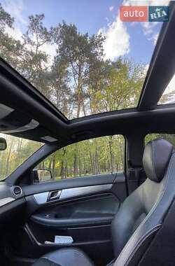 Купе Mercedes-Benz C-Class 2011 в 
