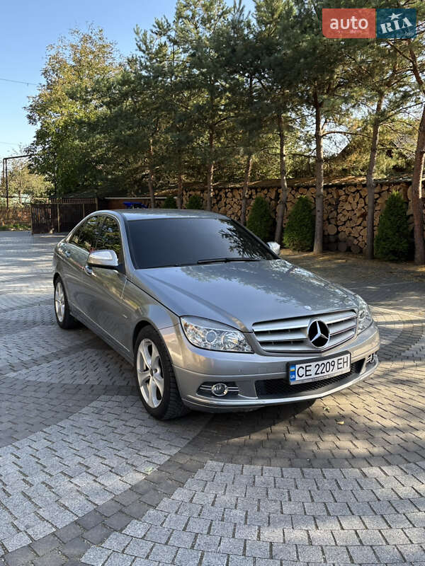 Седан Mercedes-Benz C-Class 2007 в Черновцах