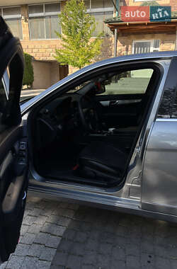 Седан Mercedes-Benz C-Class 2007 в 