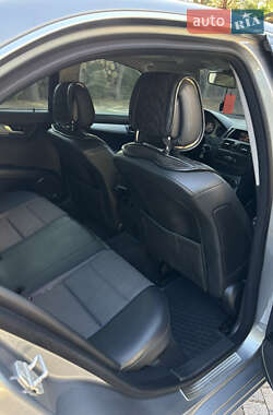 Седан Mercedes-Benz C-Class 2007 в 