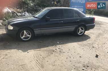 Седан Mercedes-Benz C-Class 1994 в Борисполе