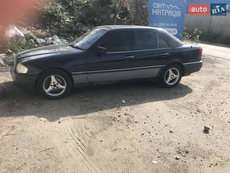 Седан Mercedes-Benz C-Class 1994 в 