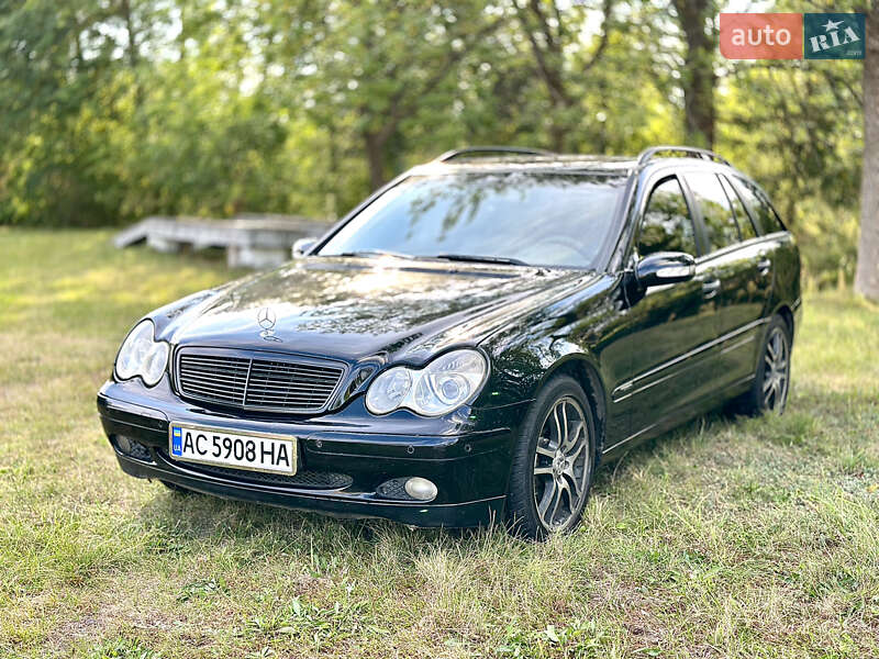 Универсал Mercedes-Benz C-Class 2003 в 