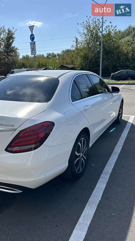 Седан Mercedes-Benz C-Class 2016 в Києві