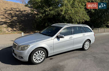 Універсал Mercedes-Benz C-Class 2009 в Одесі