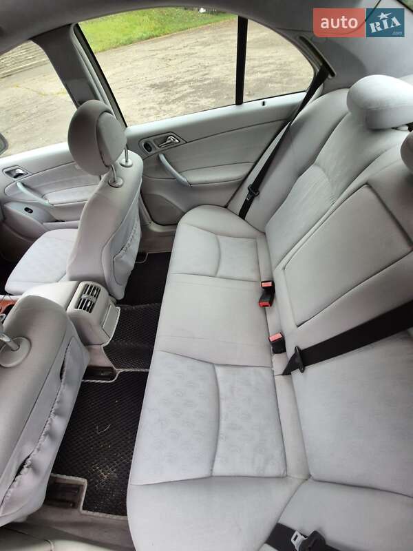 Седан Mercedes-Benz C-Class 2001 в Калуше