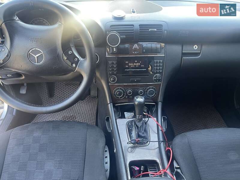 Универсал Mercedes-Benz C-Class 2006 в Запорожье