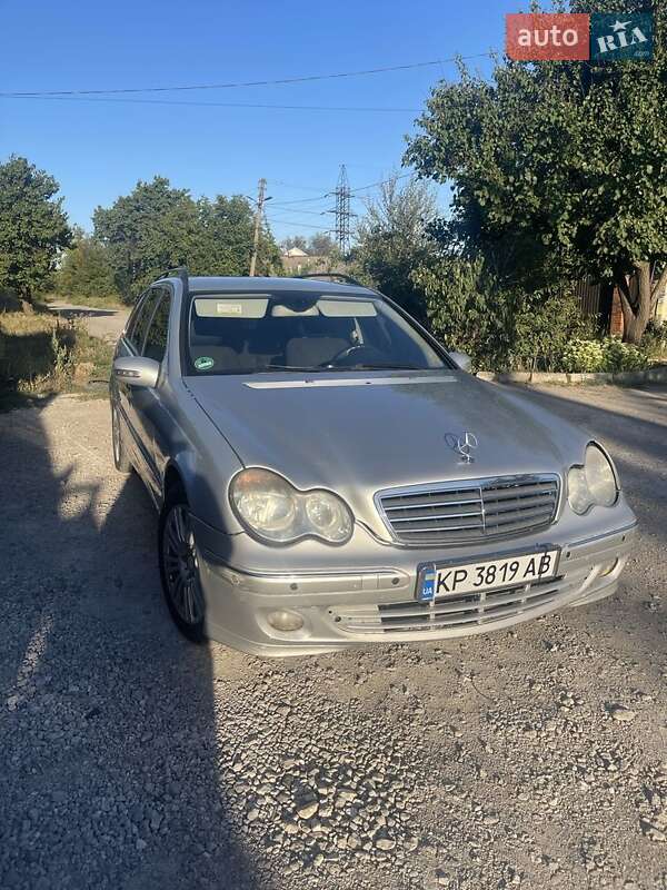 Универсал Mercedes-Benz C-Class 2006 в Запорожье