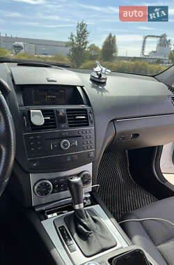 Седан Mercedes-Benz C-Class 2008 в 