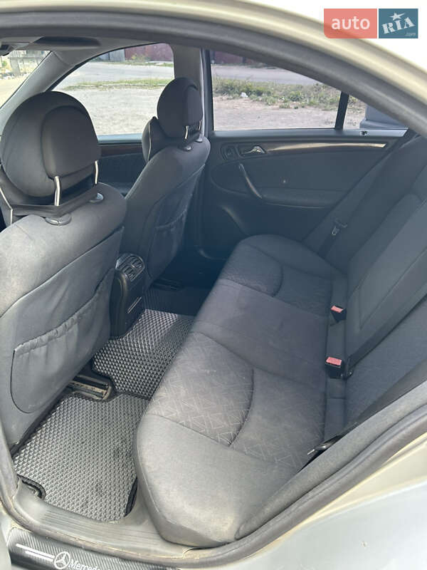 Седан Mercedes-Benz C-Class 2002 в Кривом Роге фото 7 Седан Mercedes-Benz C-Class 2002 в Кривом Роге