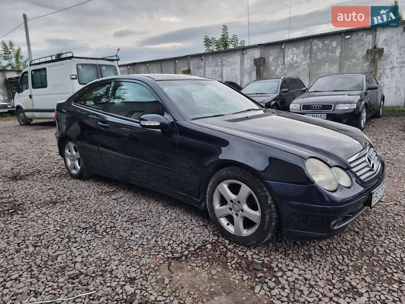 Купе Mercedes-Benz C-Class 2001 в Кременце