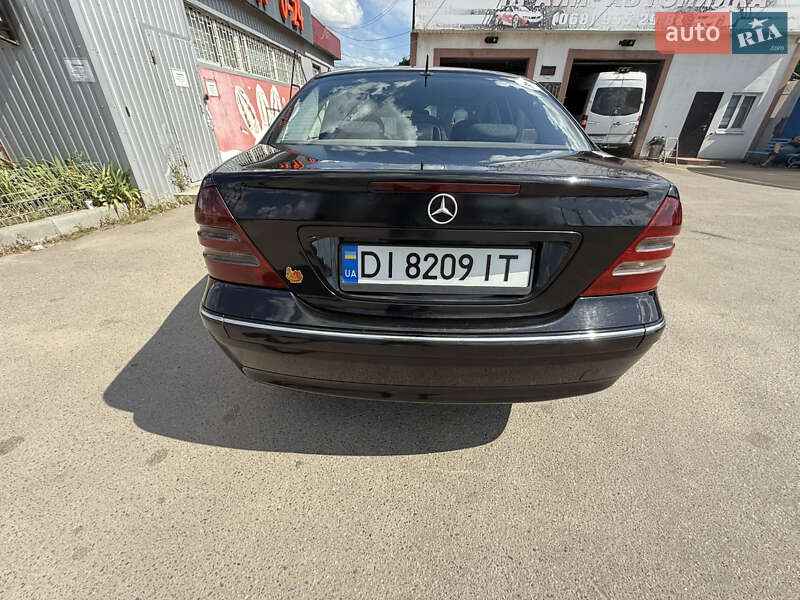 Седан Mercedes-Benz C-Class 2002 в Киеве фото 8 Седан Mercedes-Benz C-Class 2002 в Киеве