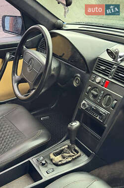 Седан Mercedes-Benz C-Class 1994 в 