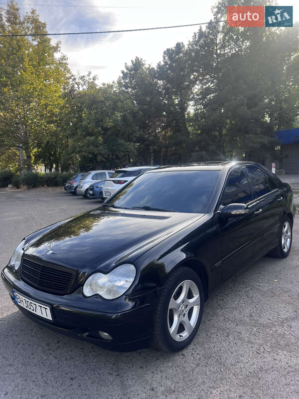 Седан Mercedes-Benz C-Class 2001 в Одессе