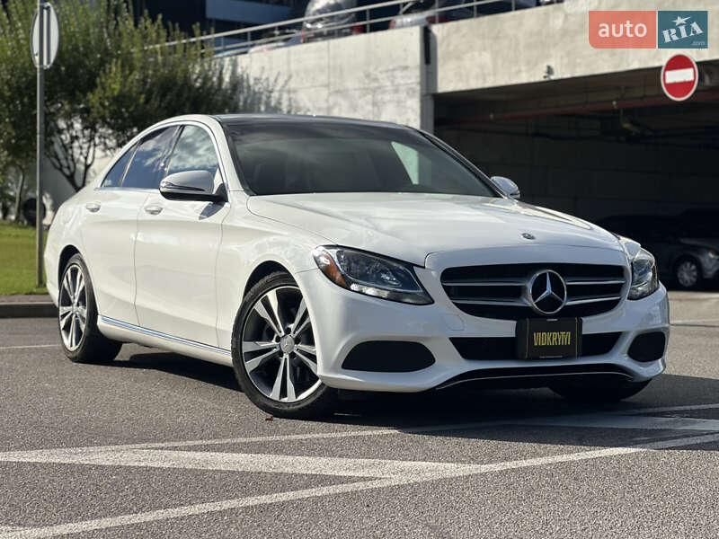 Седан Mercedes-Benz C-Class 2017 в Киеве